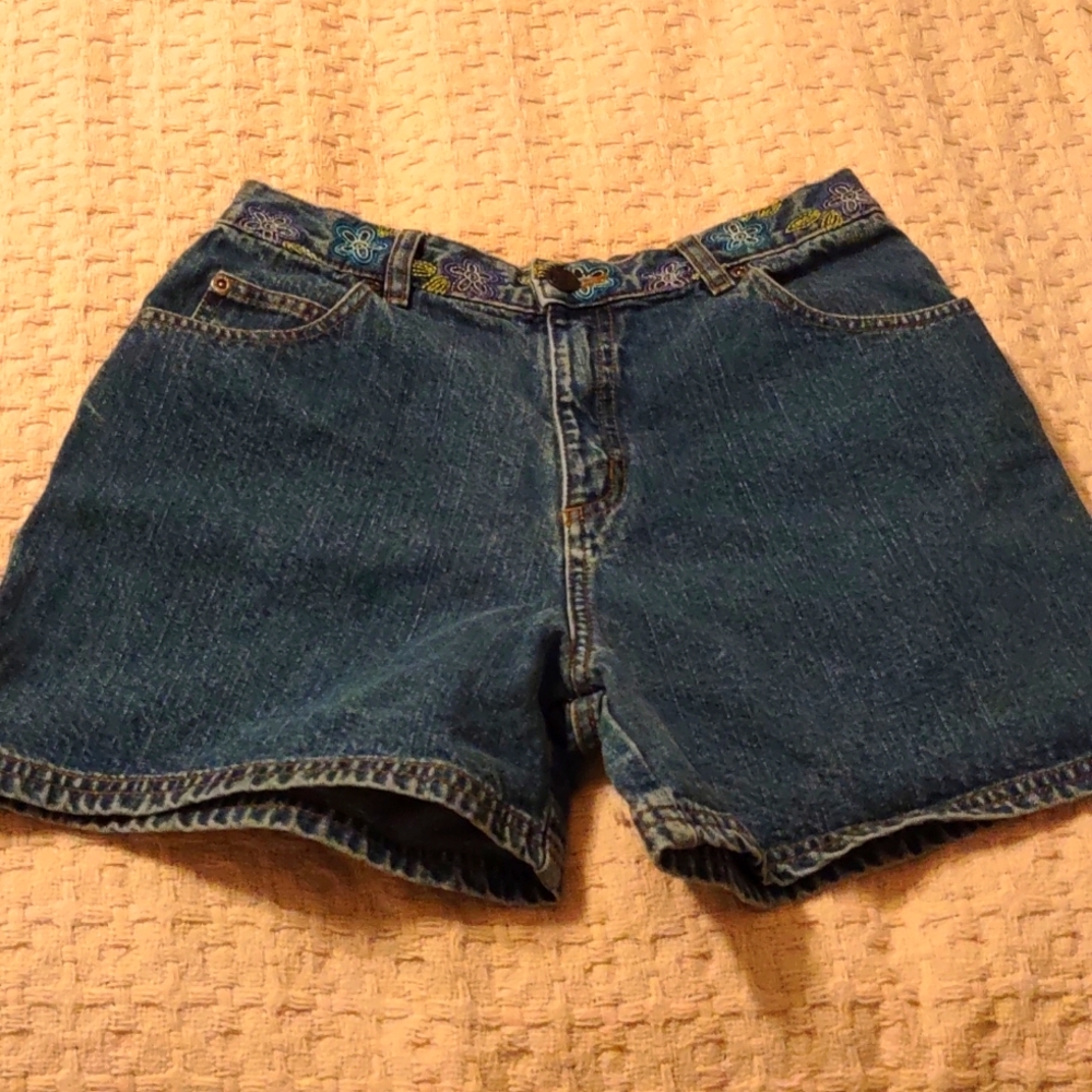 Girls SO GSJC embroidered denim shorts, size 16